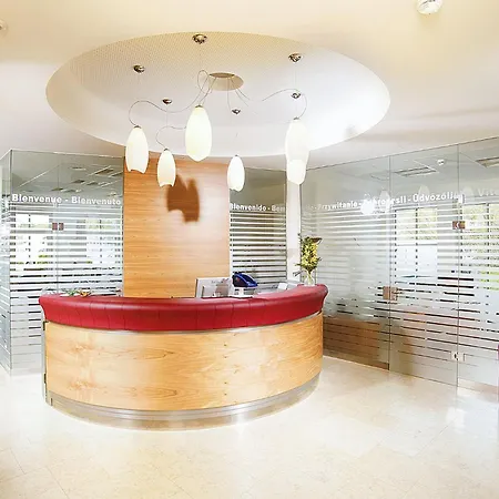 Zum Dokl - Seminarhotel & Restaurant ホテル