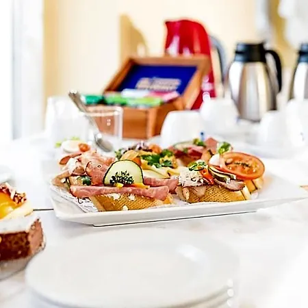 מלון Rasthaus Zum Dokl *